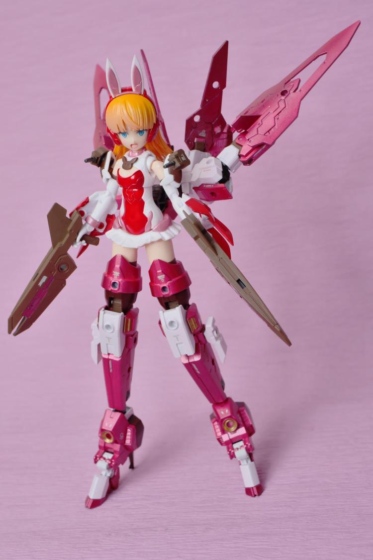 リリネルがエスポジットβを纏いました